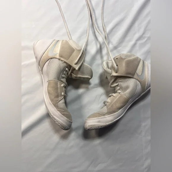 Nike Fury wrestling shoes size 7 - Picture 3 of 7